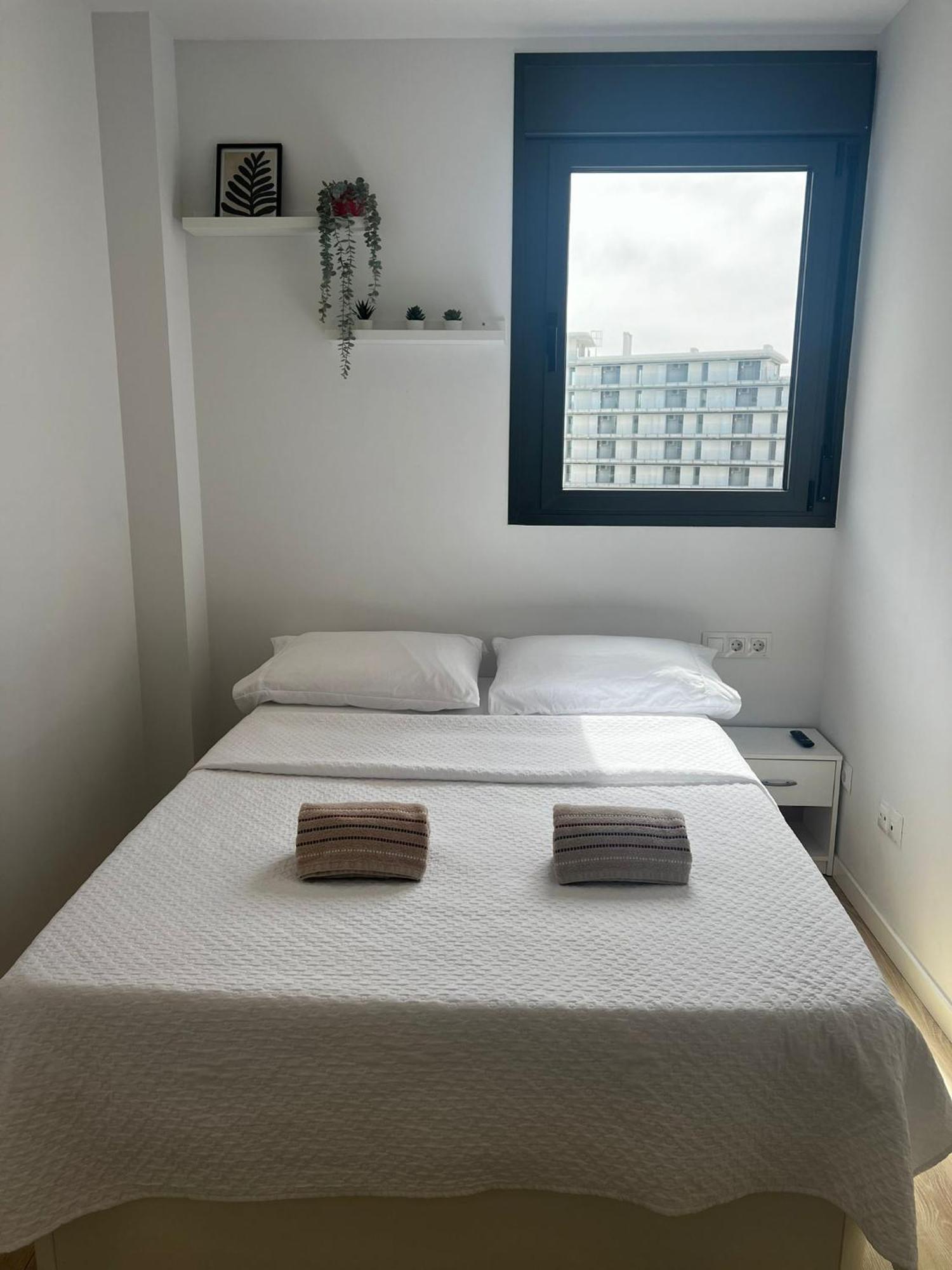 سان أدريان دي بيزوس Confortable Habitacion Doble - 2 المظهر الخارجي الصورة